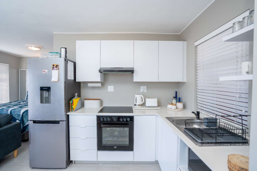 1 Bedroom Property for Sale in Mykonos Western Cape